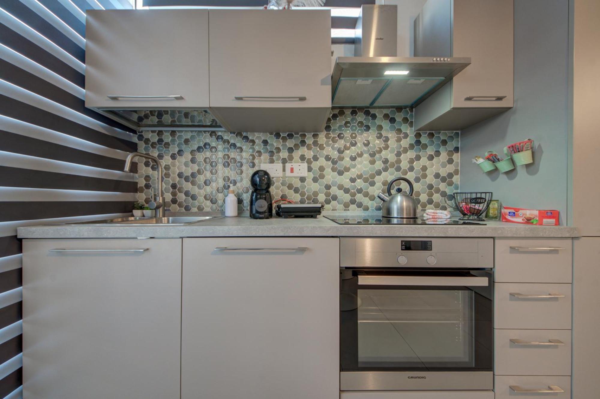 Cosy Penthouse In Hamrun - Walking Distance To Valletta ภายนอก รูปภาพ